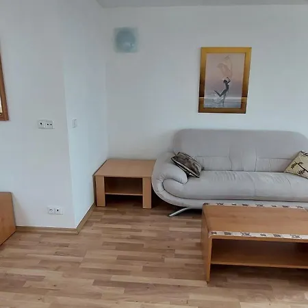 Aparthotel 69 Dubicne